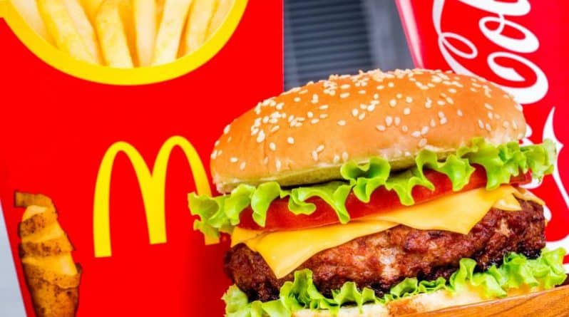 Бизнес: McDonald's запретит поставщикам мяса использовать антибиотики